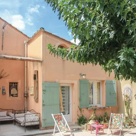 1 Bedroom Stunning In Nyaraló Caderousse